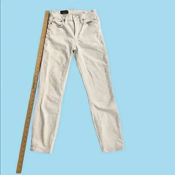 J. CREW Lookout High Rise Crop Jeans - Picture 3 of 7